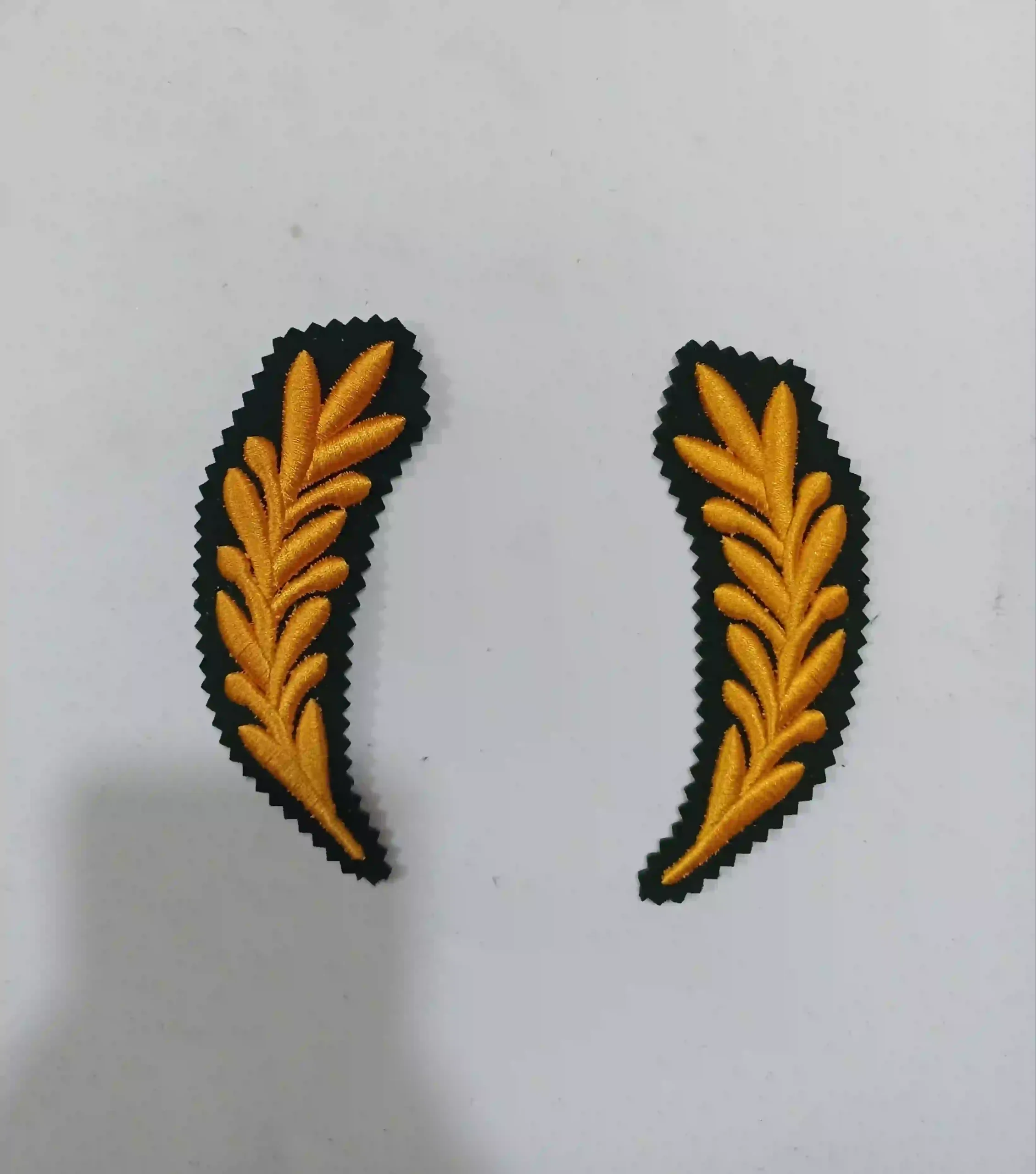 barg_kolah_sepah_dorosht_parche_makhmal_sabz