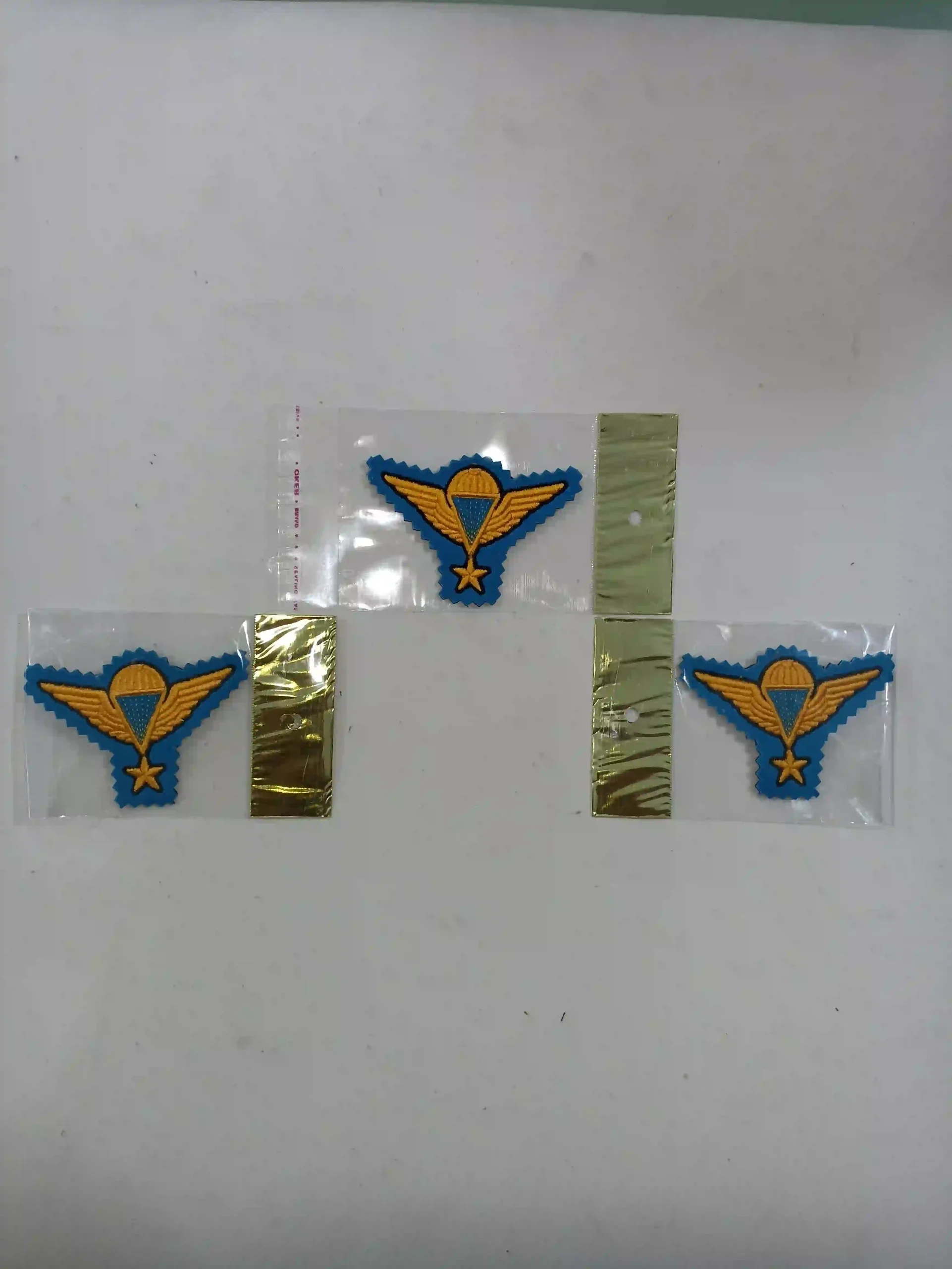 chatr_bazi_1_setare_talayi_parche_makhmal_abi