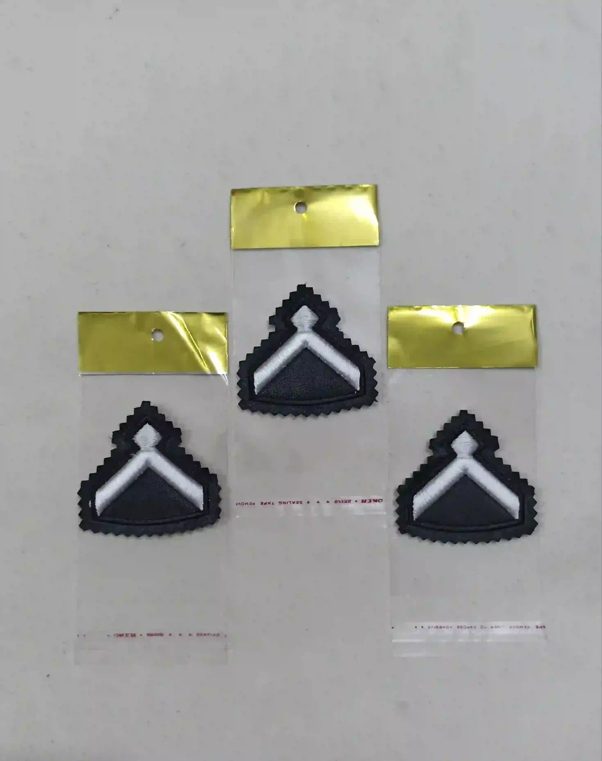 grohban_3_entezami_nakh_sefid_parche_zedab