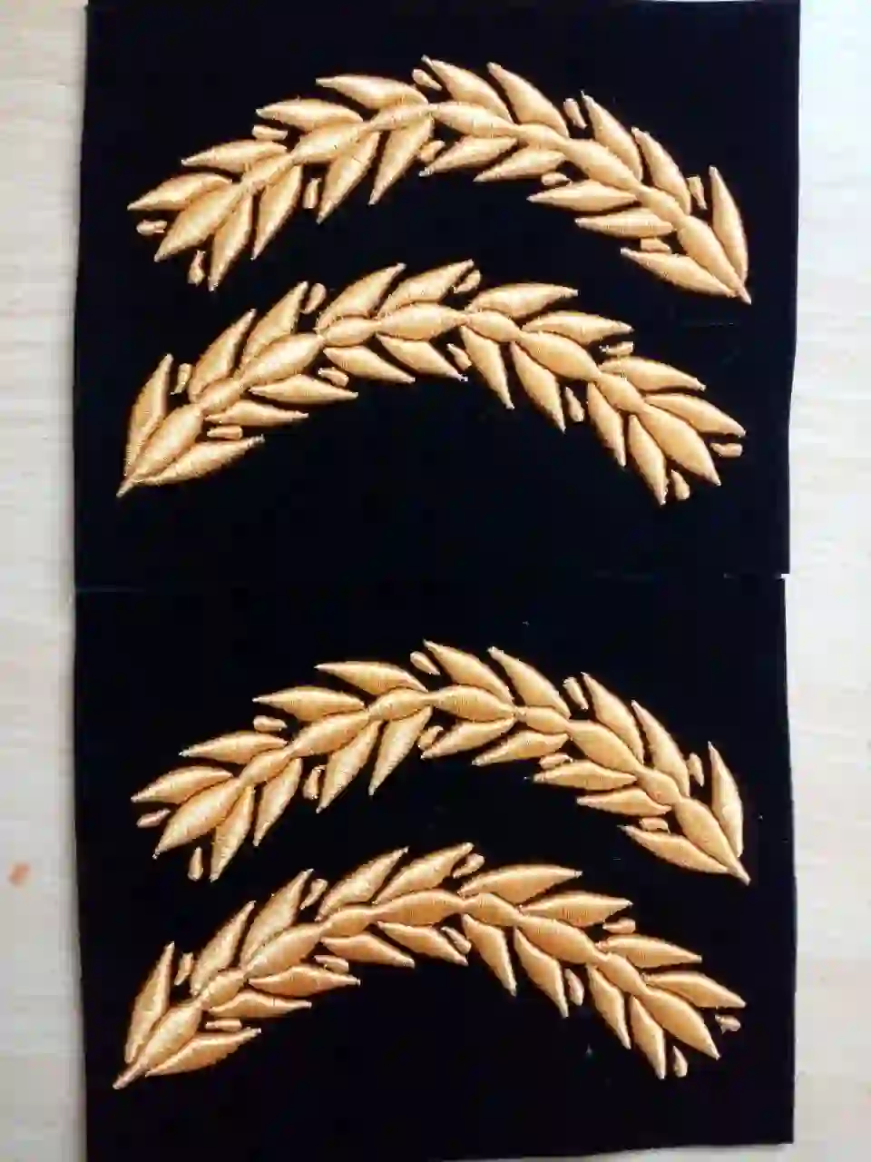 khooshe_bozorg_artesh_nakh_golabton