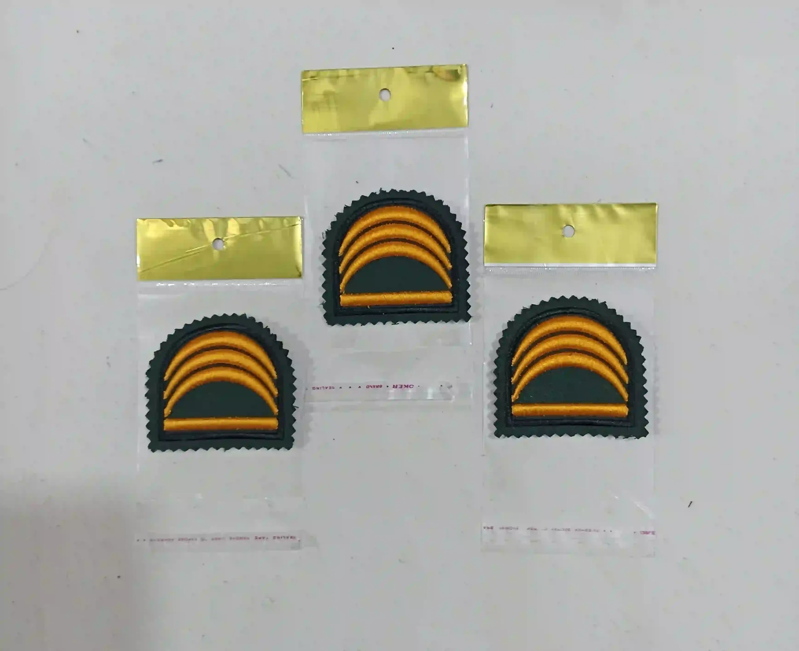 ostevar_2_sepah_talayi_dordoozi_meshki_parche_sabz_setadi