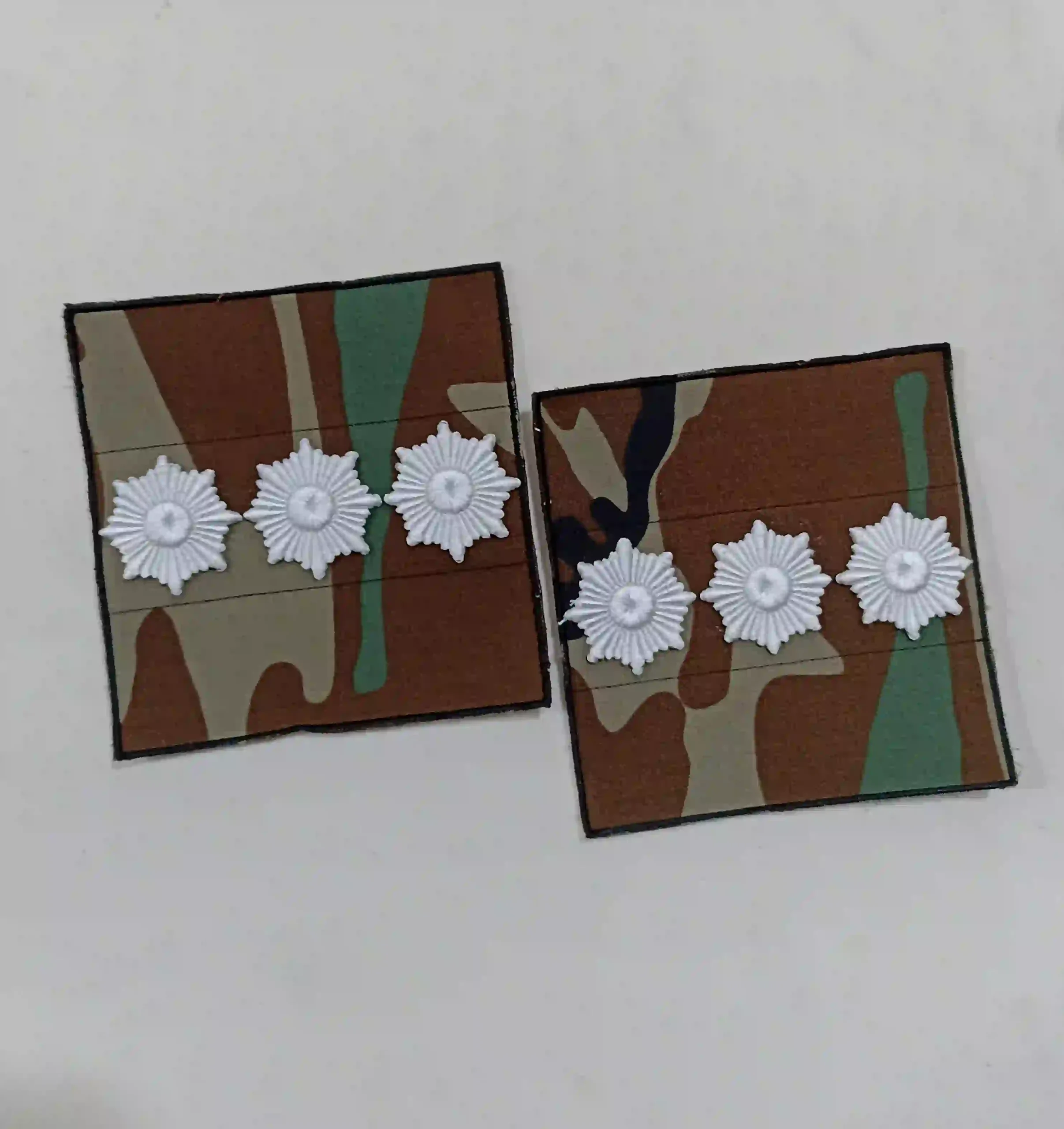 sarhang_tamam_artesh_nakh_sefid_parche_lajani_artesh